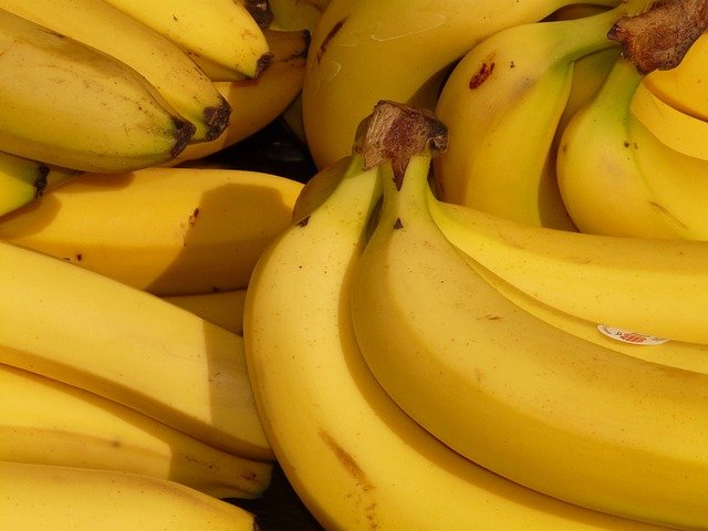  BANANAS HEALTH BENEFITS | Why It's the Perfect Food for Kids